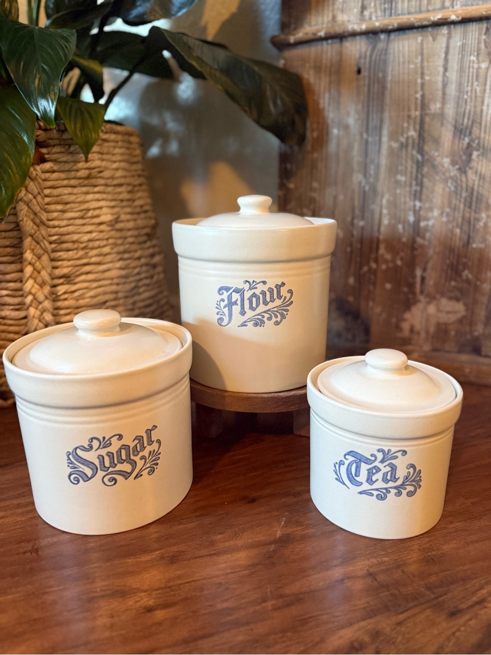 Vintage Pfaltzgraff Yorktowne Canister Set of 3 USA Flour Sugar Coffee Copyright